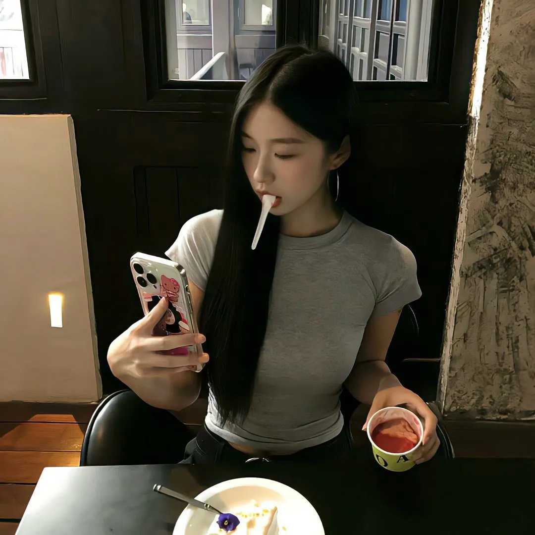闪电舞海报